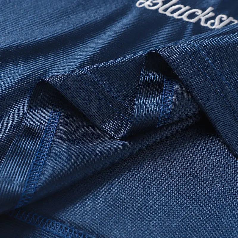 "06" Vintage Embroidered Y2K Football Jersey — vista laterale