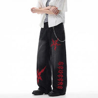 Black Y2K Red Shuriken Thorn Embroidered Graphic Baggy Jeans — dettaglio