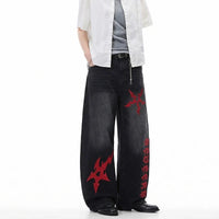 Black Y2K Red Shuriken Thorn Embroidered Graphic Baggy Jeans — vista posteriore