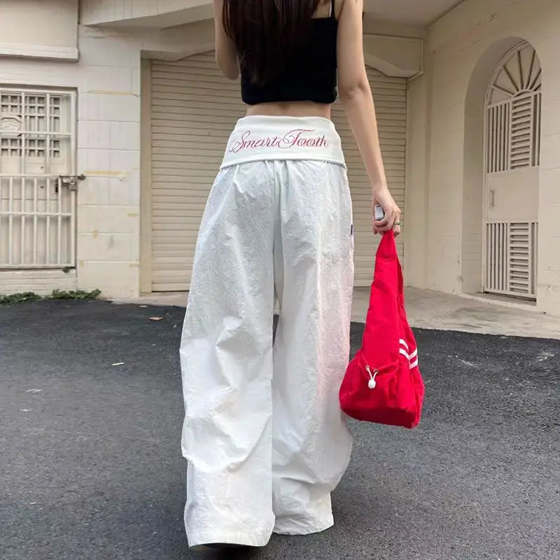 Cargo Wide Leg Y2K Parachute Trousers — dettaglio del tessuto