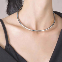 Dainty Y2K Solid Choker Necklace — in alternativa