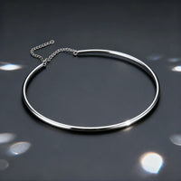 Dainty Y2K Solid Choker Necklace — dettaglio