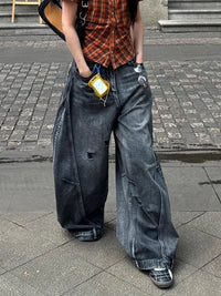 Dark Y2K High Waisted Baggy Barrel Jeans — dettaglio della stampa