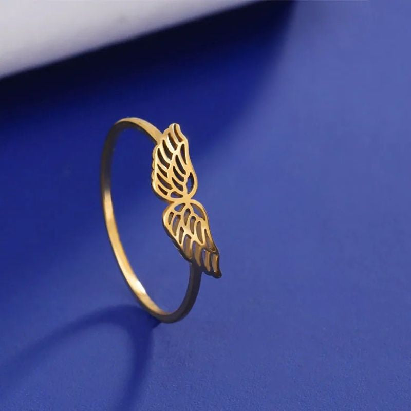Dainty Aesthetic Butterfly Ring — dettaglio del tessuto