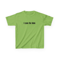 I Can Fix Him Brat Baby Tee — vista laterale
