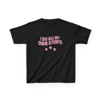 I Do All My Own Stunts Graphic Baby Tee — vista posteriore