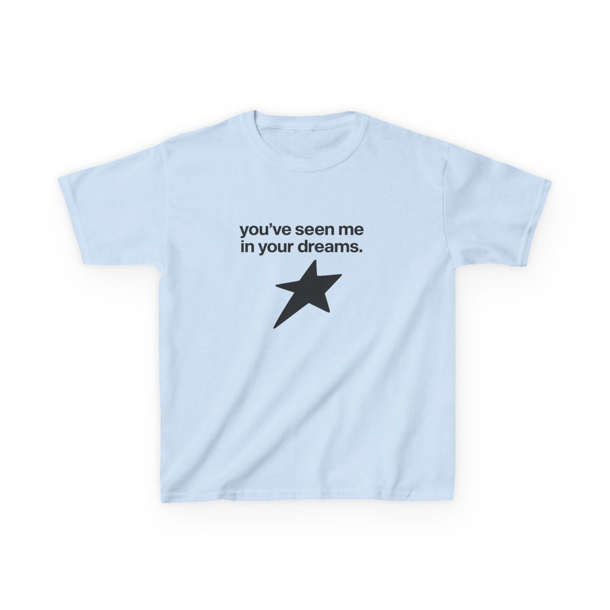 In Your Dreams Graphic Baby Tee — dettaglio della stampa