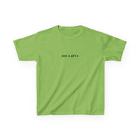 Just A Girl x Brat Baby Tee — vista laterale