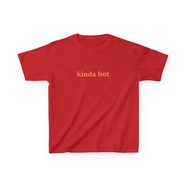 Kinda Hot Brat Baby Tee — vista frontale