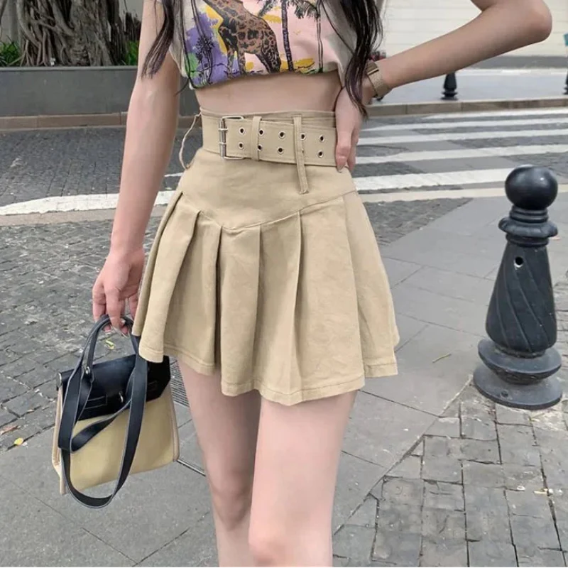 Korean Y2K High Waist With Belt Pleated Mini Skirt — vista posteriore