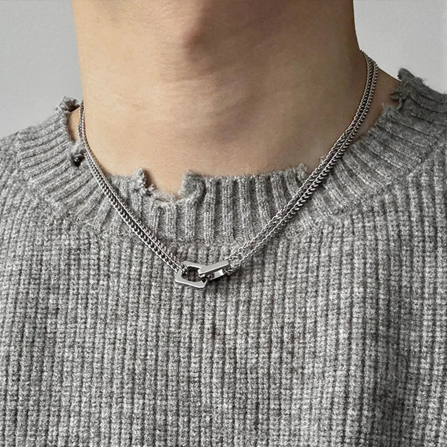 Locked Links Pendant Necklace — dettaglio