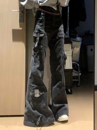Low Waist Y2K Flared Cargo Jeans — vista frontale
