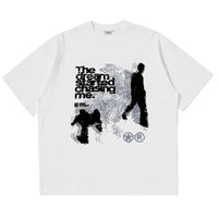 Mens Y2K "The Dream Is Chasing Me" Graphic T Shirt — vista frontale