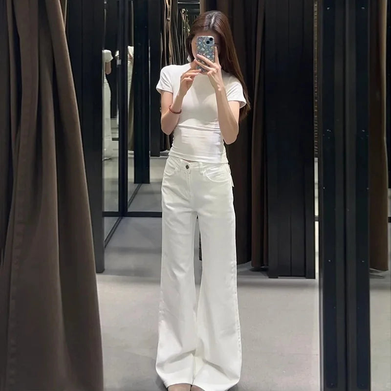 Minimalist Low Waist Y2K Flared Jeans — dettaglio della stampa