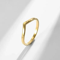 One V Shape Ring — vista frontale