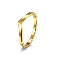 One V Shape Ring — vista posteriore