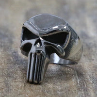 Punisher Skull Ring — vista frontale