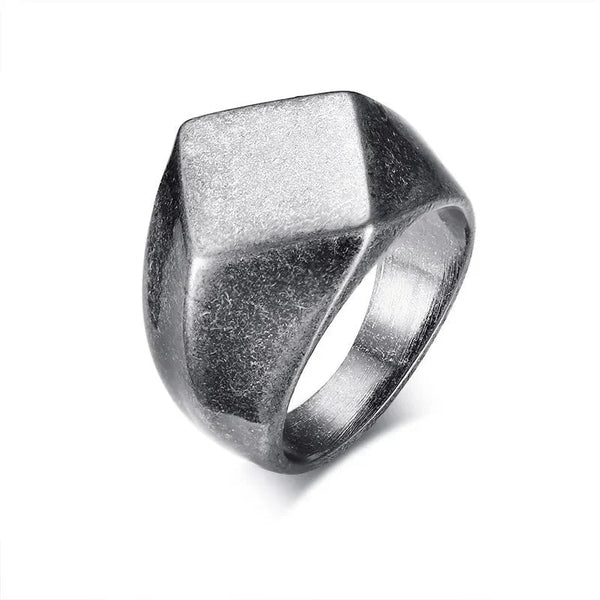 Quadrangle Flat Top Signet Ring — vista frontale