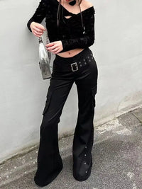 Retro Grunge Y2K Rivet Design Belt Flared Jeans — dettaglio del tessuto