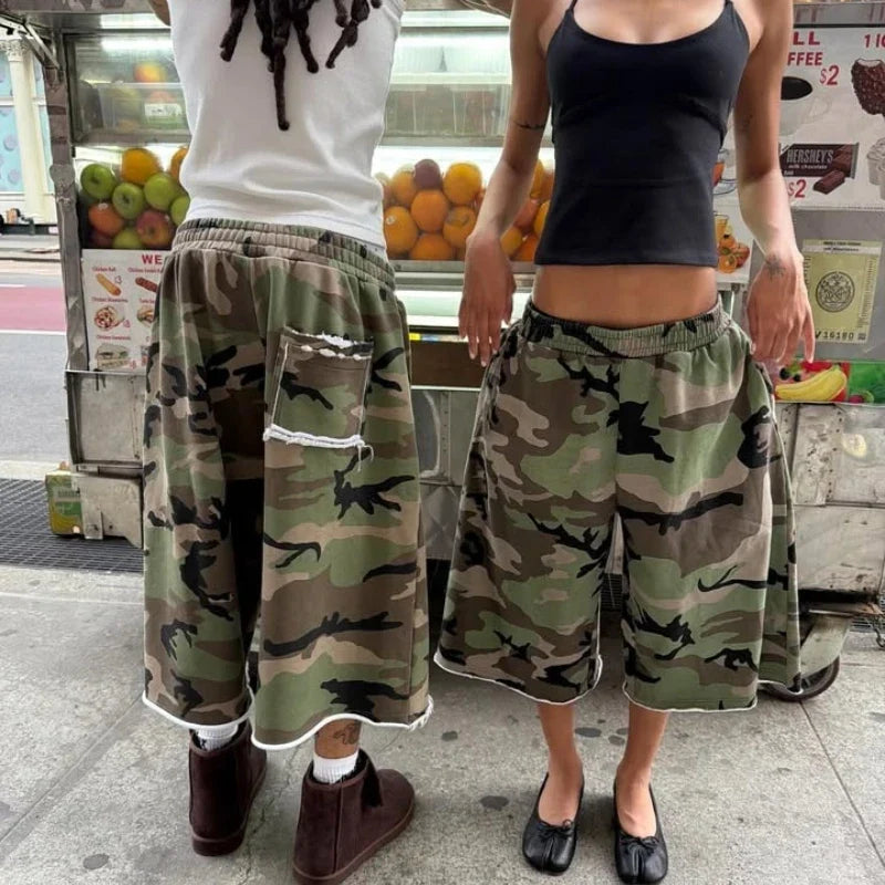Retro Y2K Camouflage Print Baggy Jogger Shorts Jorts — vista frontale