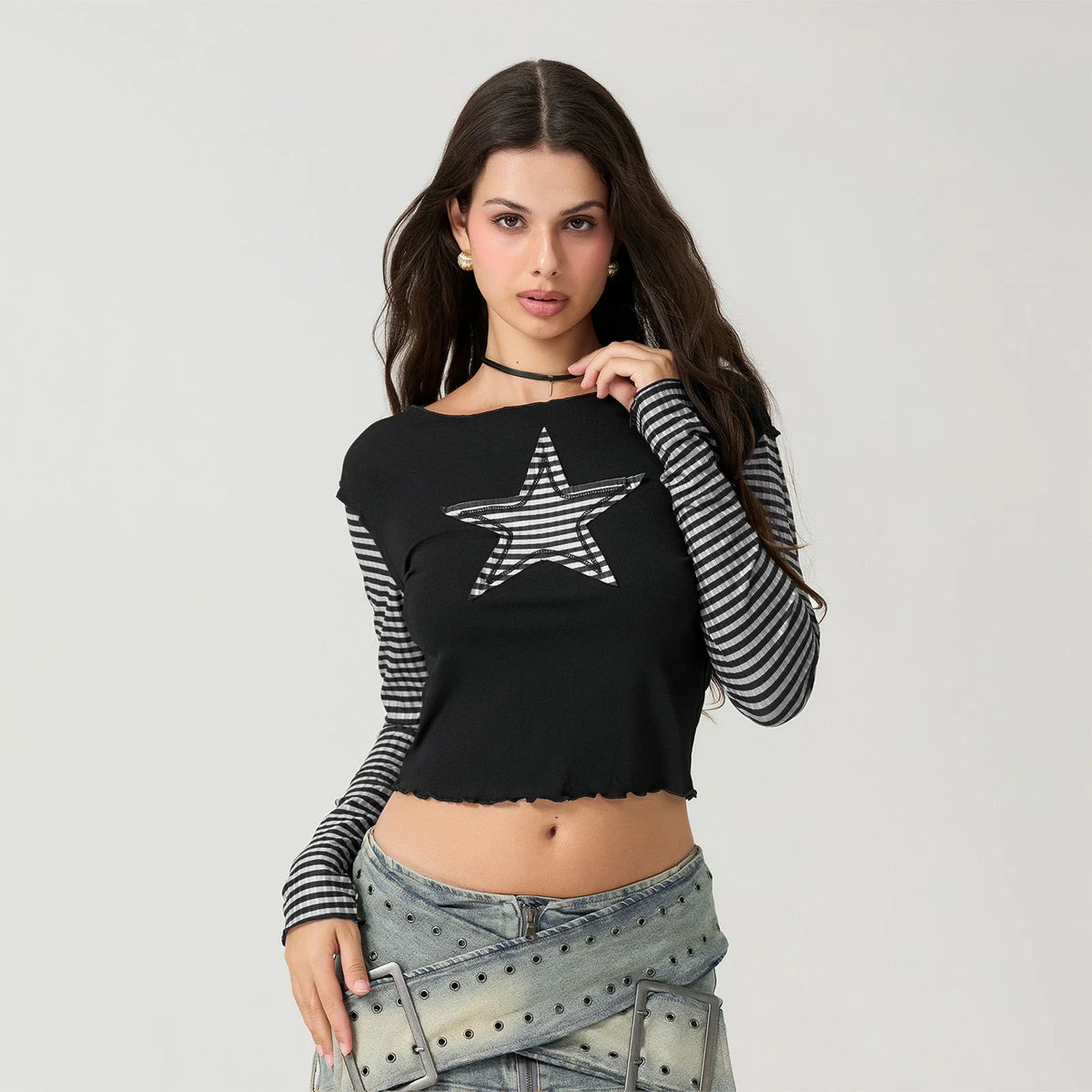 Striped Y2K Star Graphic Cropped Long Sleeve Top — vista laterale