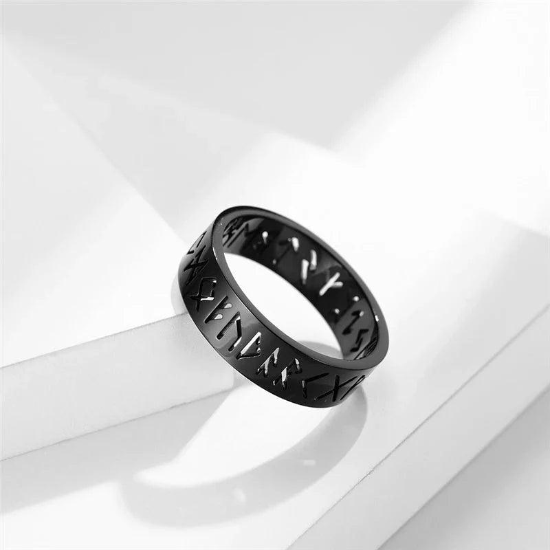 Viking Scripture Rune Ring — vista completa