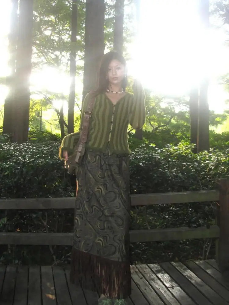 Vintage Y2K Green Striped Crop V Neck Cardigan — vista laterale