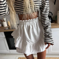 White High Waist Y2K A Line Ruched Mini Skirt — vista laterale