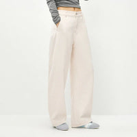 White Y2K Relaxed Straight Leg Jean — dettaglio della stampa