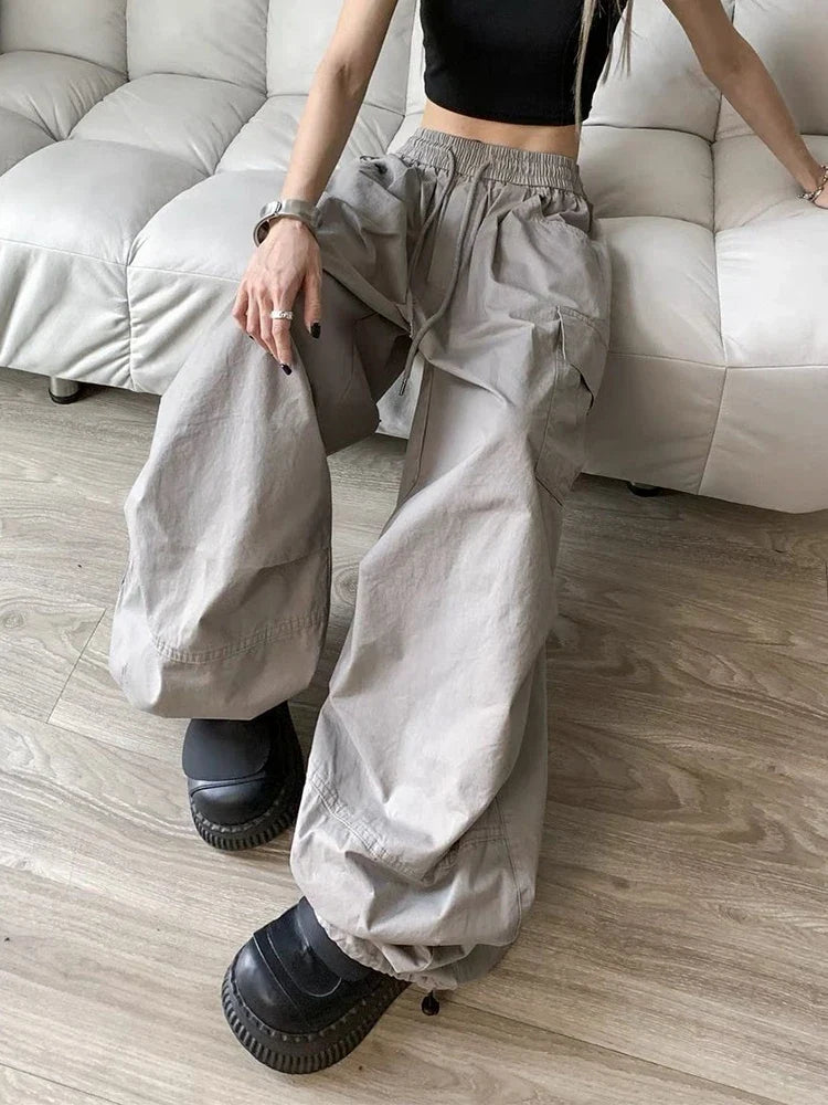 Wide Leg Y2K Parachute Trousers — dettaglio del tessuto