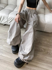 Wide Leg Y2K Parachute Trousers — dettaglio del tessuto
