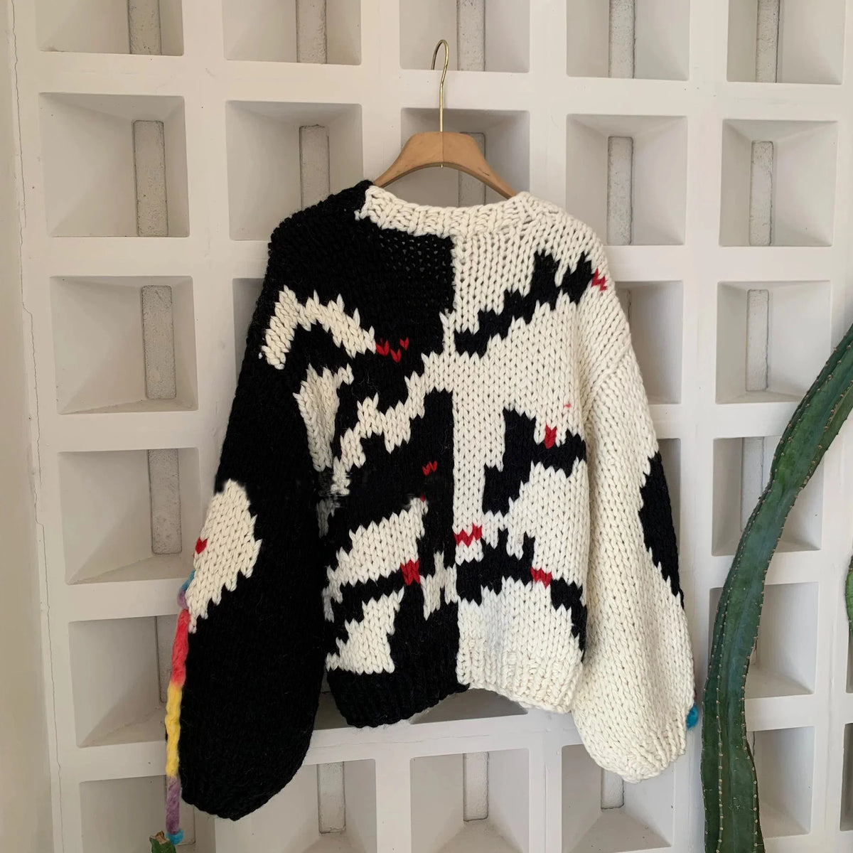 Womens Y2K Digital Glitch Tassel Cardigan Sweater — vista posteriore