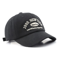 1989 New York Embroidered Baseball Cap — dettaglio