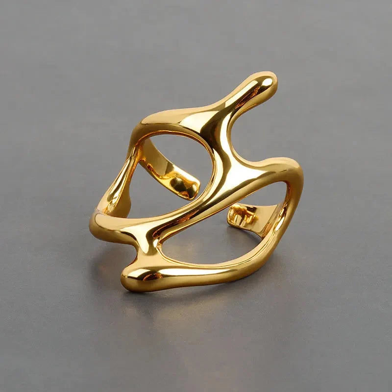 Abstract Ring — vista frontale