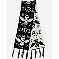 Angellic Devil Graphic Shawl Scarf — vista posteriore