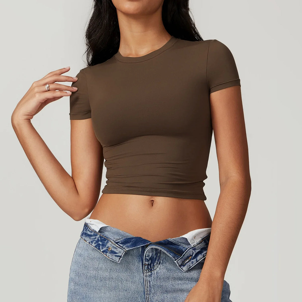 Athleisure Yoga Baby Tee Crop Top — dettaglio del tessuto