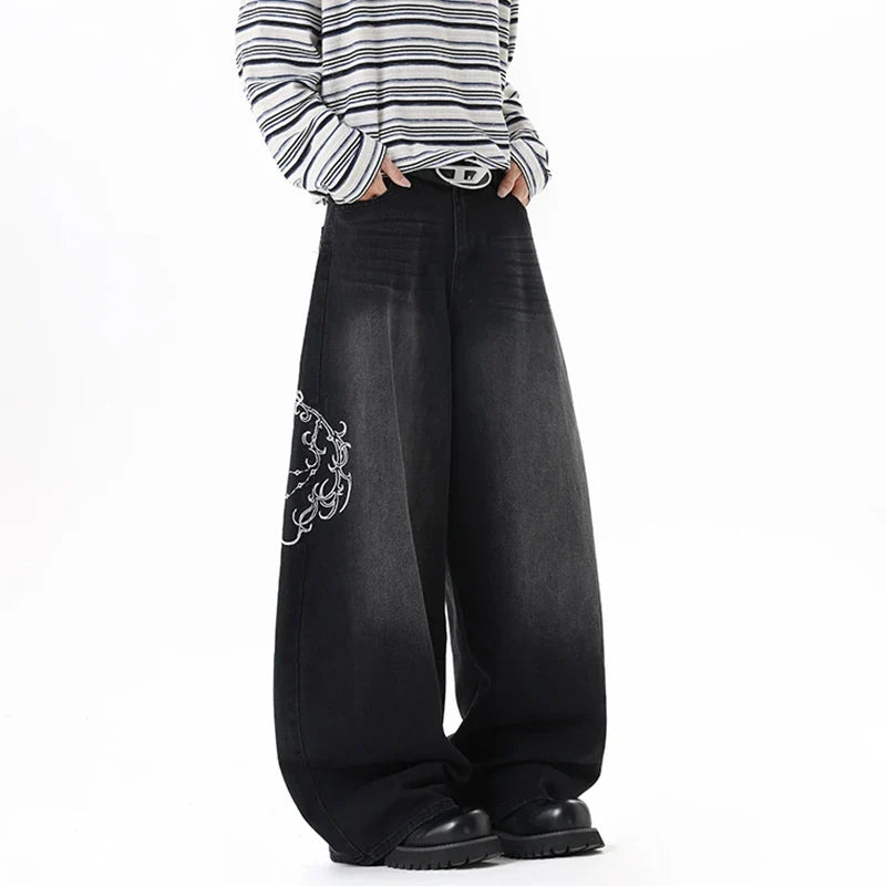 Baggy Black Accessorised Embroidered Jeans — dettaglio