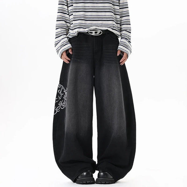 Baggy Black Accessorised Embroidered Jeans — vista frontale