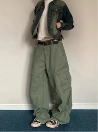Baggy Cargo Boyfriend Fit Jeans — dettaglio