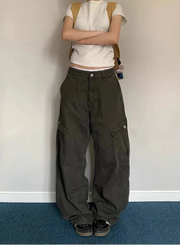 Baggy Cargo Boyfriend Fit Jeans — vista posteriore