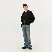Black Short Full Zip Up Bomber Jacket — dettaglio della stampa