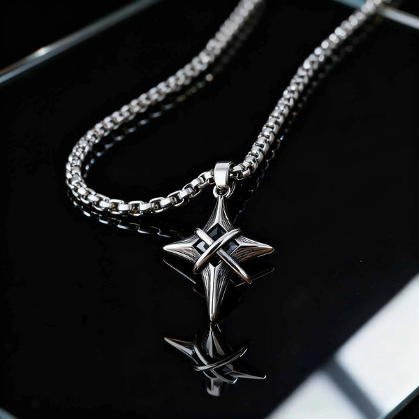 Black Zircon Star Pendant Necklace — vista frontale