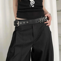 Bullet Head Rivet Faux Leather Belt — dettaglio della stampa