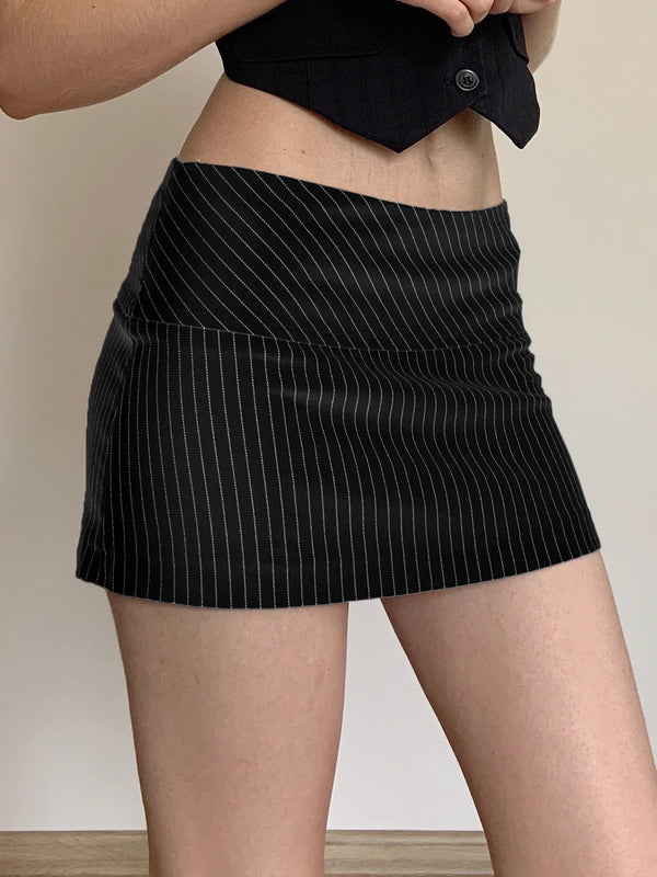 Business Aesthetic Pinstriped Low Waist Mini Skirt — vista frontale