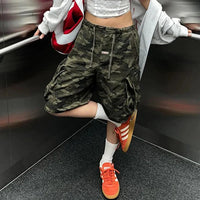 Camouflage Cargo Jorts — dettaglio della stampa