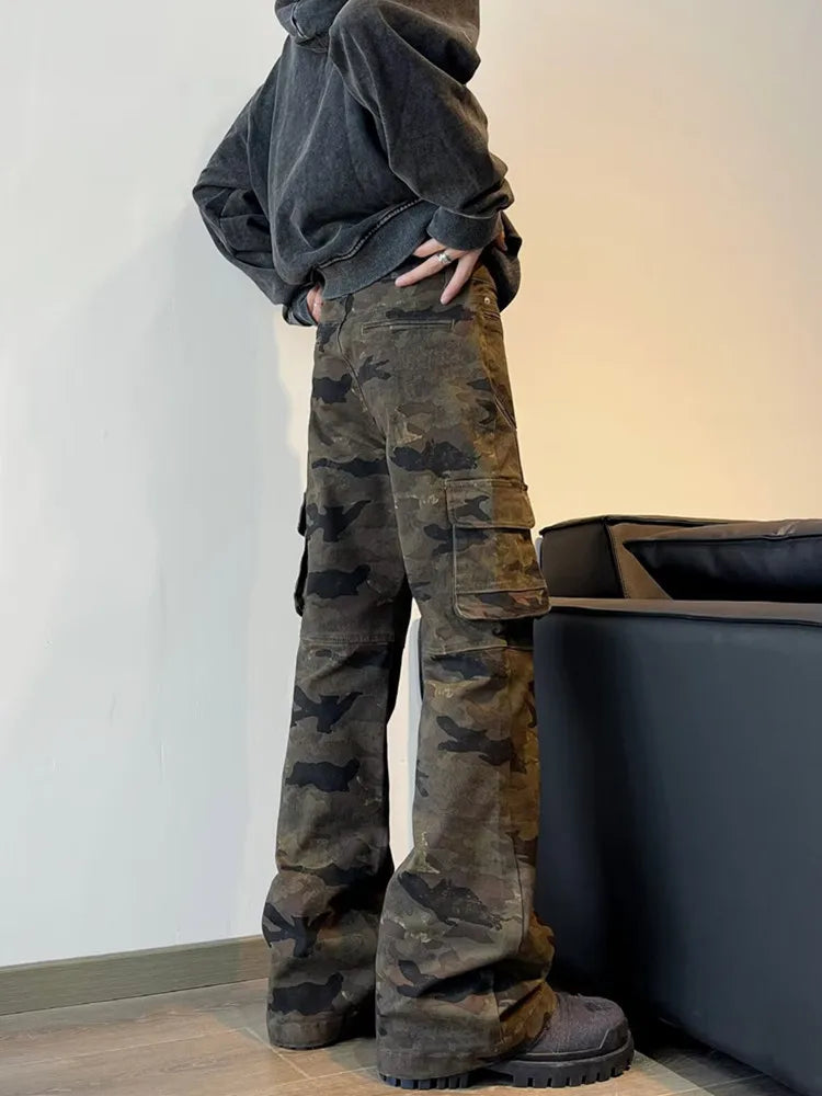 Cargo Camouflage Boot Cut Jeans — vista posteriore