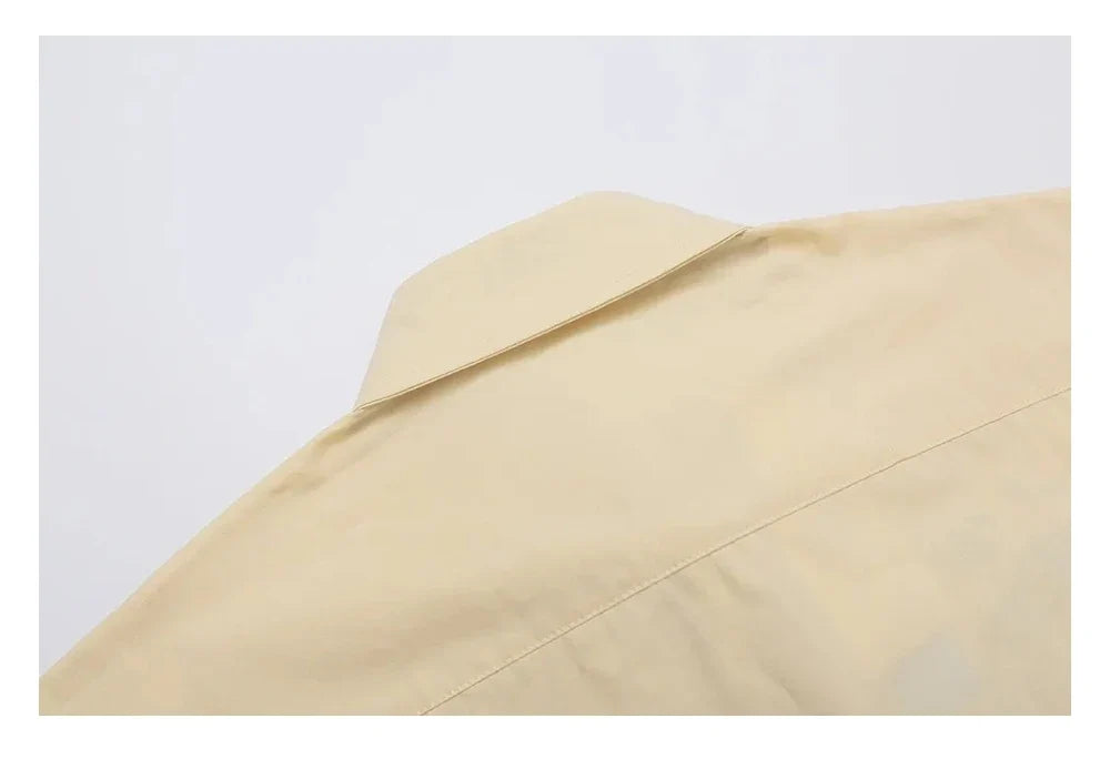 Cat Patch Embroidered Short Sleeve Work Shirt — dettaglio della stampa