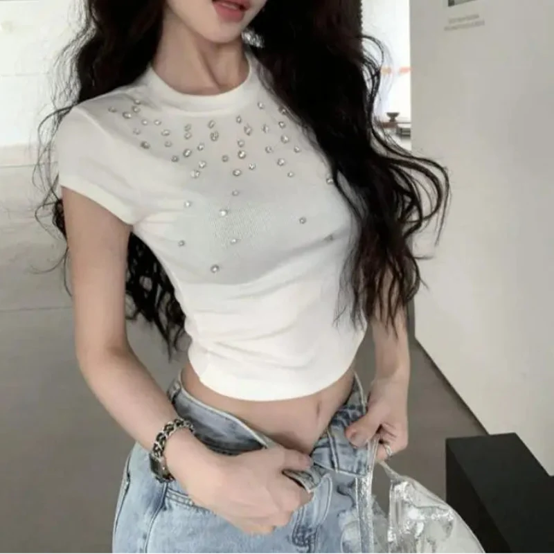 Chic Faux Water Gems Crop Top — dettaglio della stampa