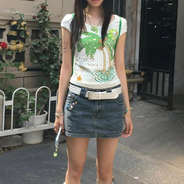 Coconut Polka Dot Graphic T Shirt — vista frontale