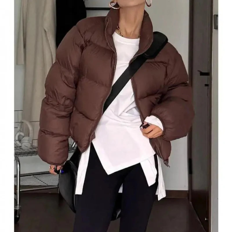 Cropped Womens Padded Puffer Jacket — vista laterale